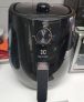 Fritadeira Elétrica sem oleo Electrolux Airfryer 3,2L 8 receitas pré-sugeridas desligamento automático time sonoro 1400W EAF10 preta 127v por Rita Lobo