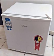 Frigobar Midea 45L Branco – MRC06B1